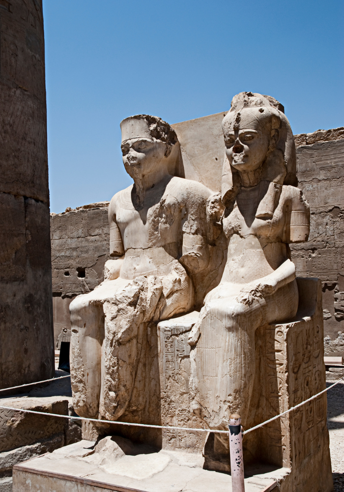 estatua de farón egipcio